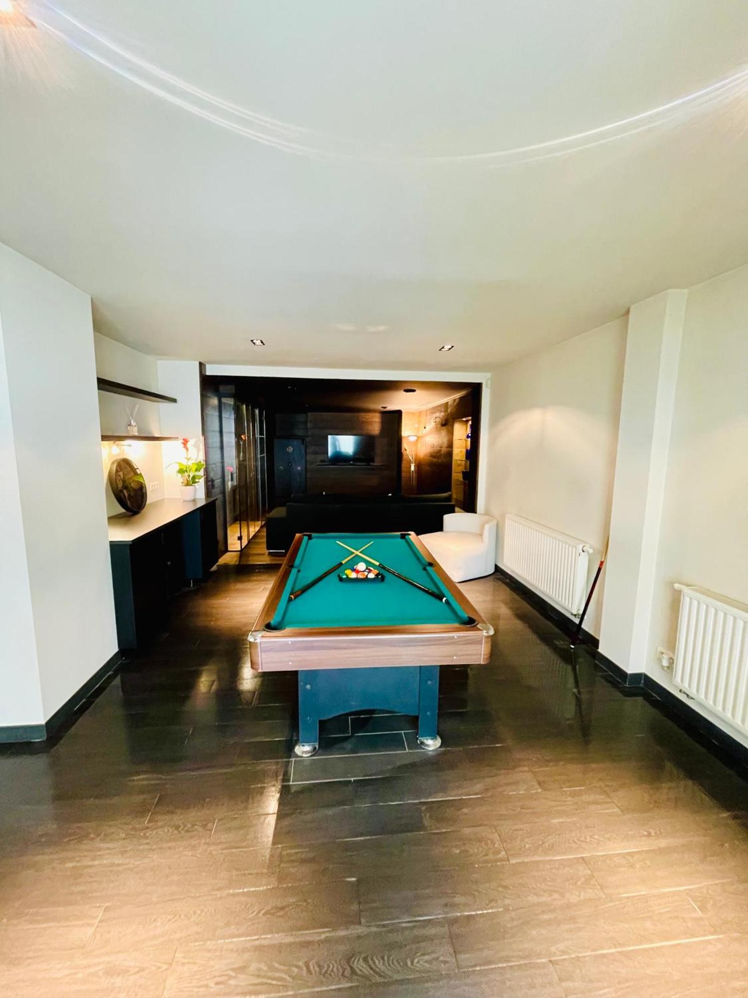 Down Town Spacious Loft Retreat With Private Parking Brussel Eksteriør bilde