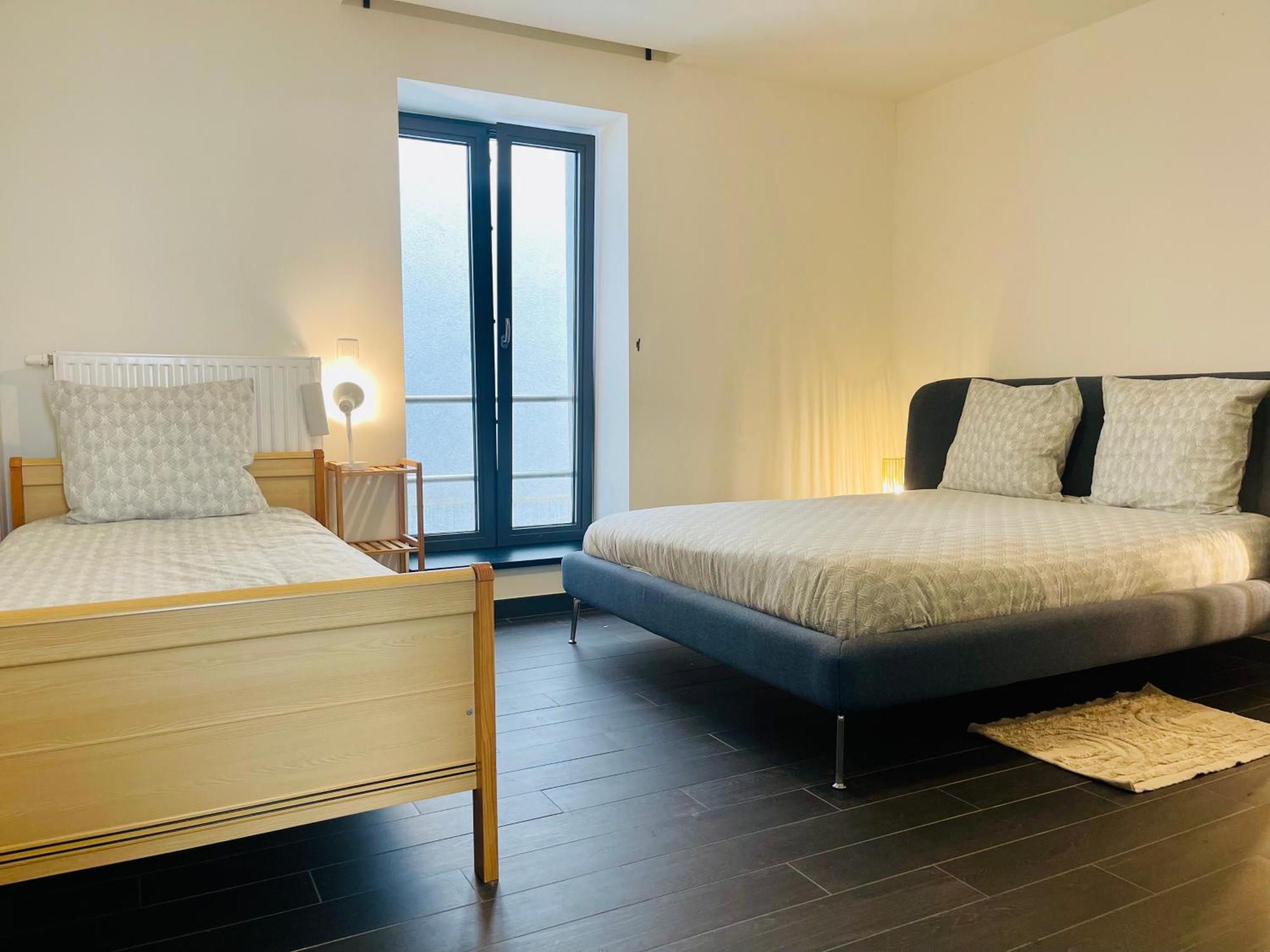 Down Town Spacious Loft Retreat With Private Parking Brussel Eksteriør bilde